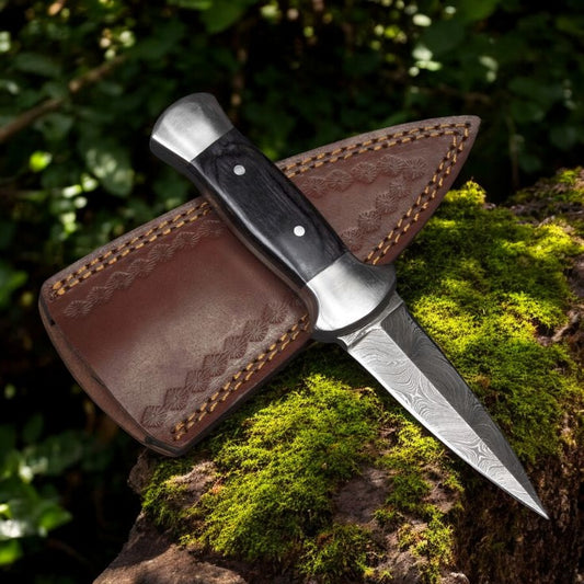 The Shadow Stinger – A Damascus Boot Knife for Discreet Defense