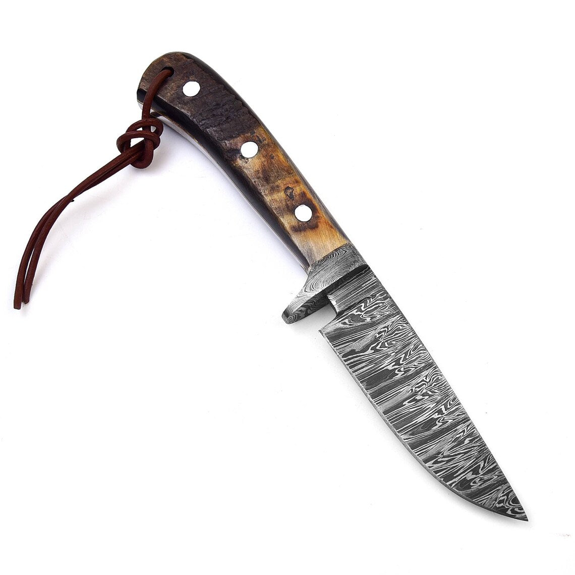 Sheep Horn Handle Hunting Knife with Damascus Steel Blade and Guard