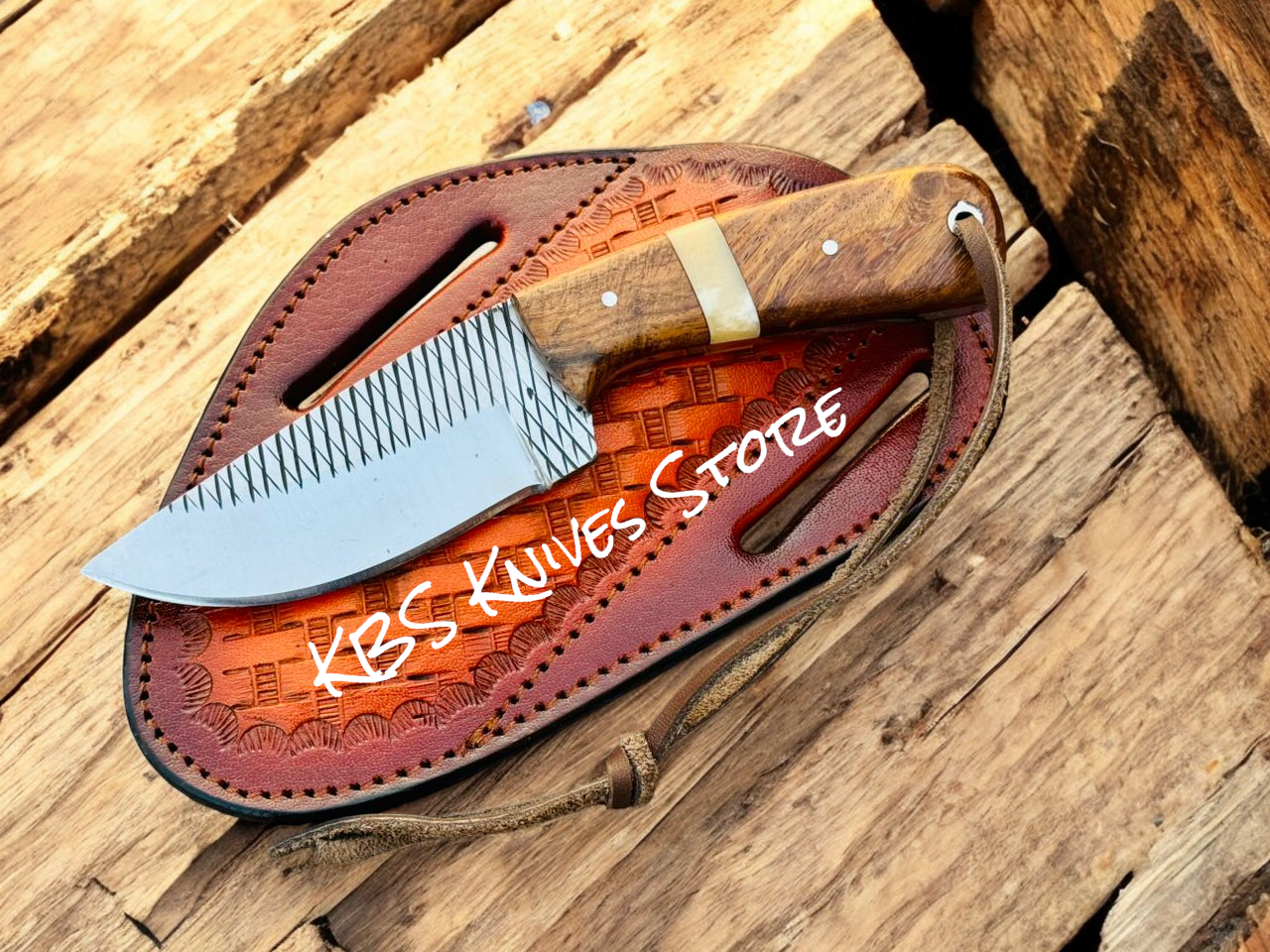 Traditional Cowboy Knife – 3.5" Rasp Steel Blade w/ Bone & Rosewood