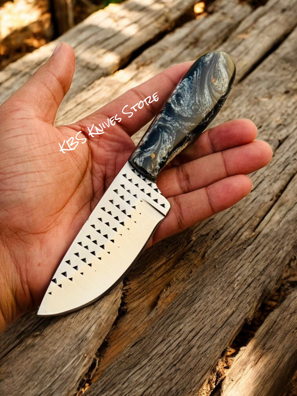 Rugged Cowboy Knife for Field Dressing – 8" Overall with Epoxy Handle