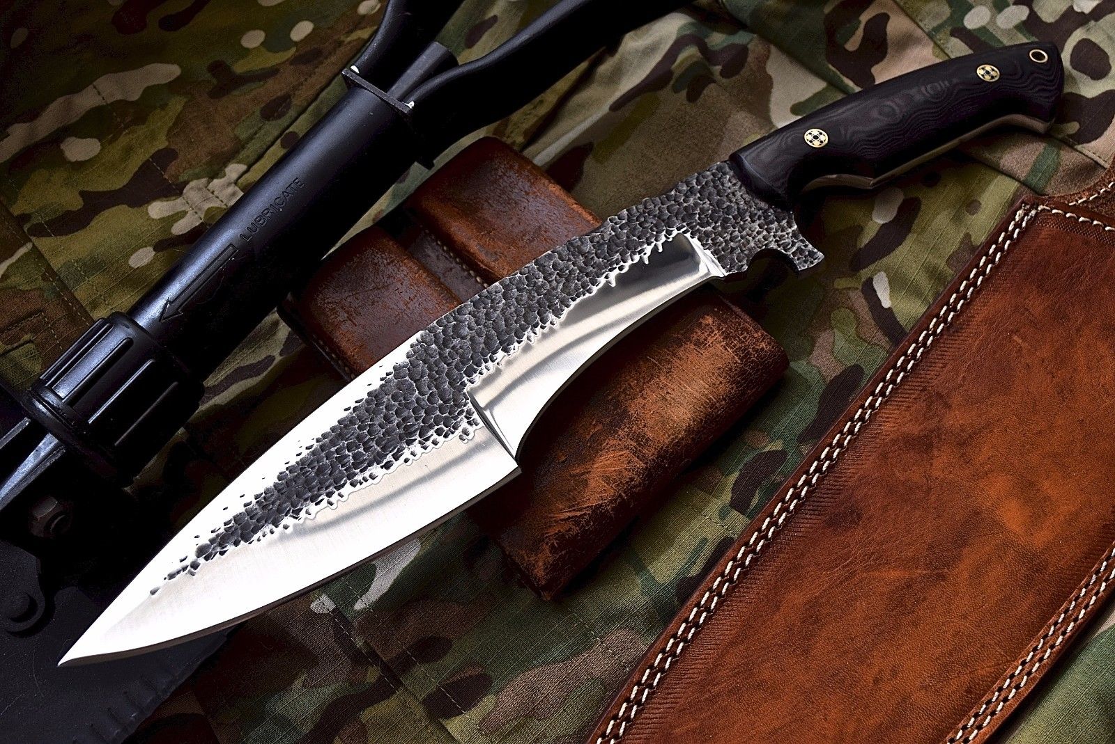 Premium Hunters Knife for Outdoor Enthusiasts and Hunters