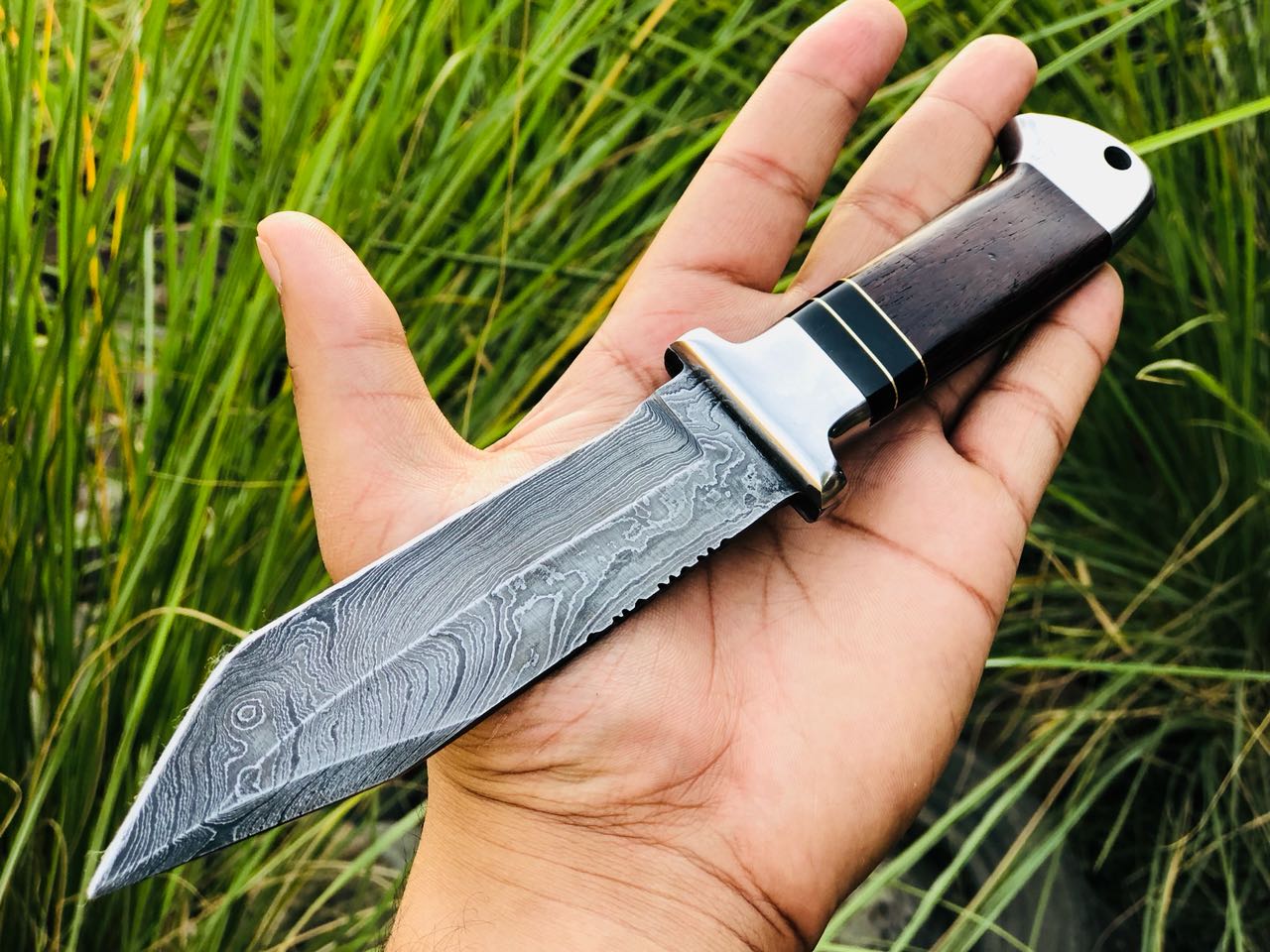 Custom Tanto Hunting Knife: Handmade Quality and Craftsmanship