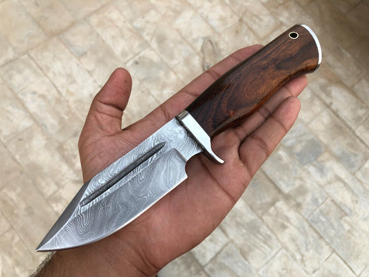 Custom Handmade Hunting Knife with Damascus Steel Blade