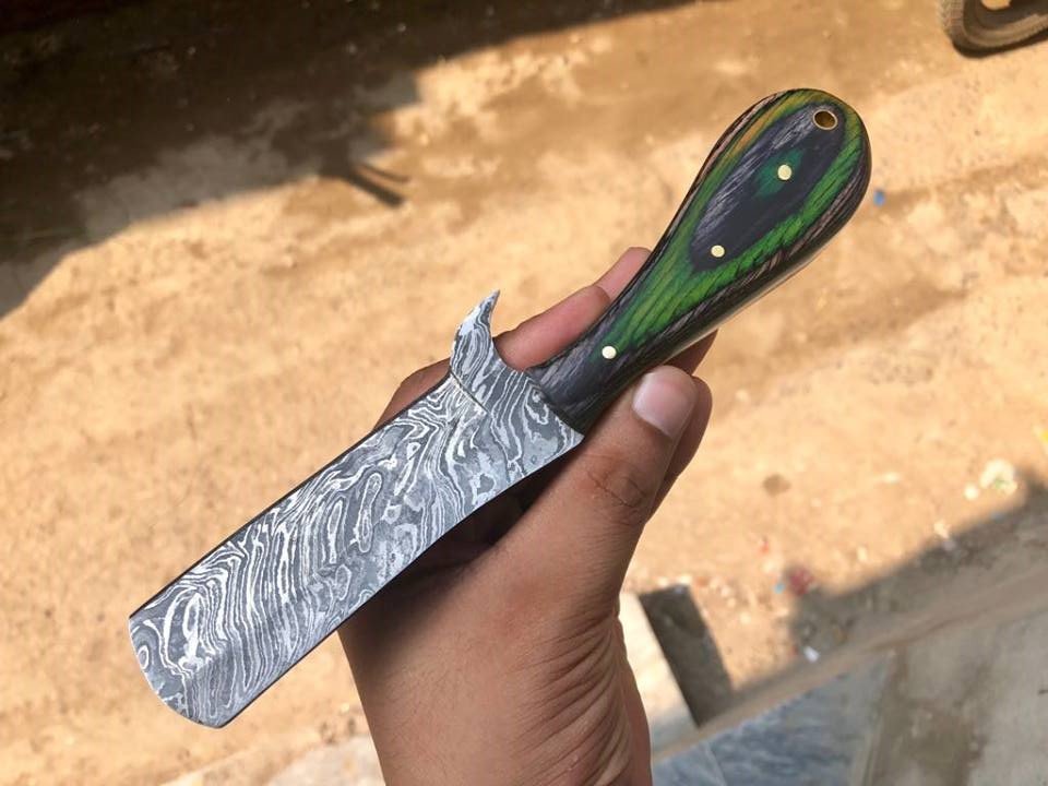 Traditional Straight Razor Full Tang Damascus Steel Blade Exotic Pakka Wood Handle Leather Case Premium Straight Razor Traditional Grooming Straight Razor for Sale KBS Knives Store Handcrafted Razor Luxury Shaving Experience