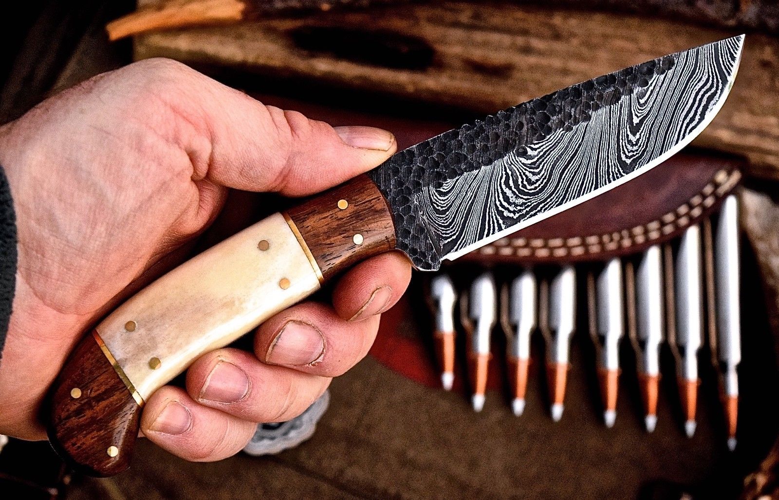 Custom Handmade Hunting Knife with Damascus Steel Blade