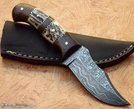 Damascus steel skinning knife