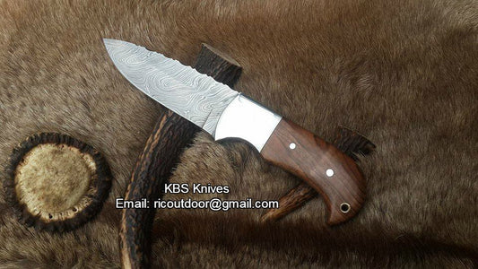 Ridgeback Hunter Custom Handmade Damascus Knife with leather sheath