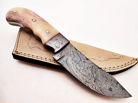 Custom Handmade Damascus Steel Knife for Hunting