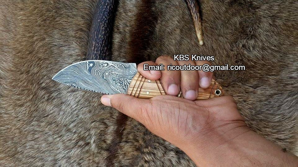 Custom Handmade Fixed-Blade Skinning Knife