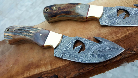 Premium Deer Gut Hook Skinning Knife in Damascus Steel