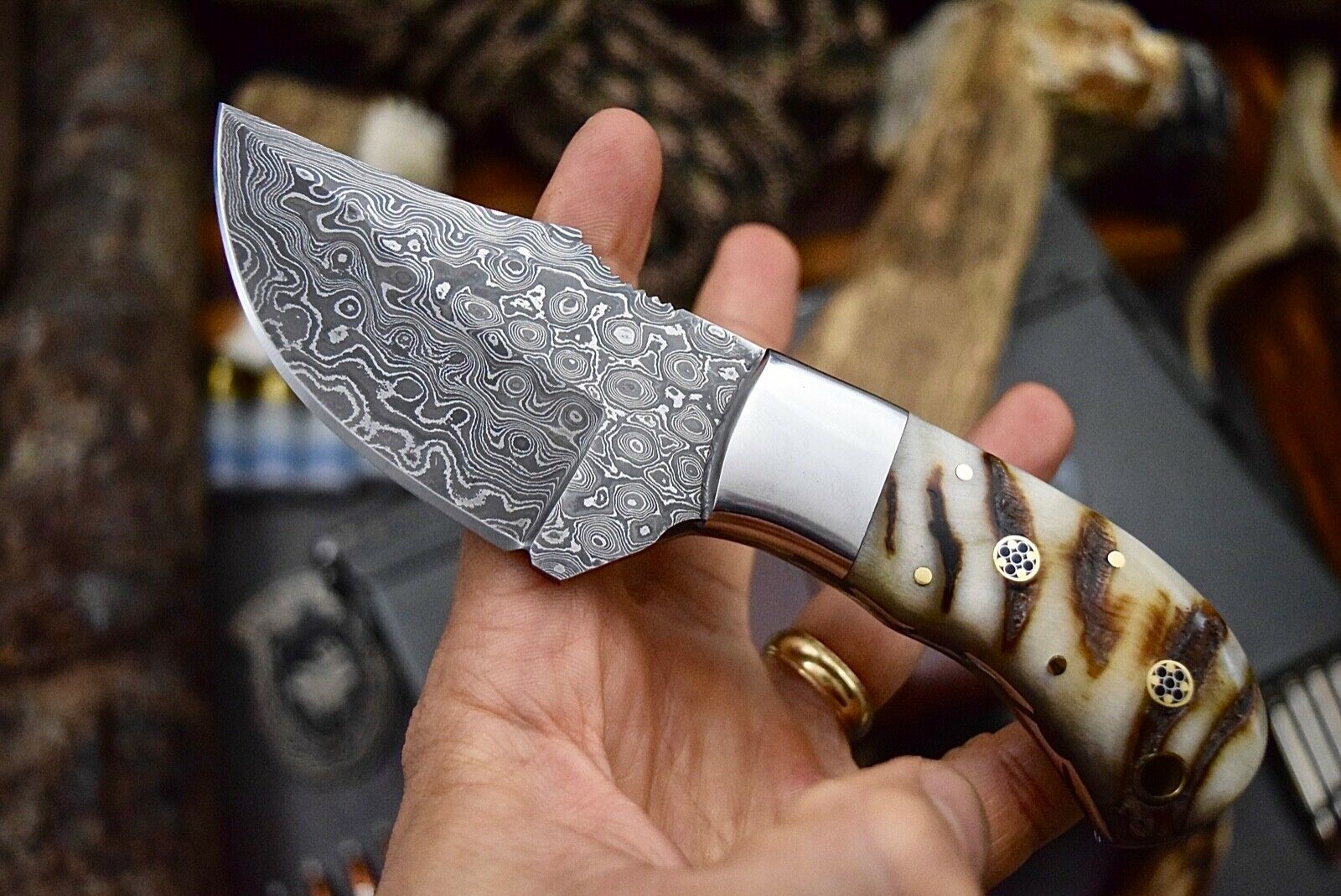 Custom skinning hunter’s knife with raindrops Damascus steel blade