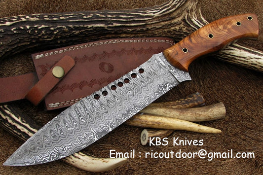 Full Tang Hunter Bowie Knife with 17-Inch Damascus Steel Blade and Olive Wood Handle