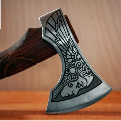 Personalized Engraved Axes: The Perfect Gift for Outdoor Enthusiasts