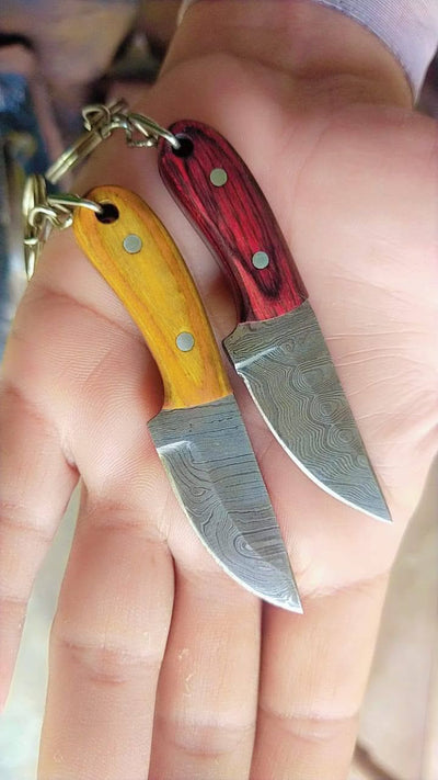 Damascus Steel EDC knife keychain with Exotic Wood handle
