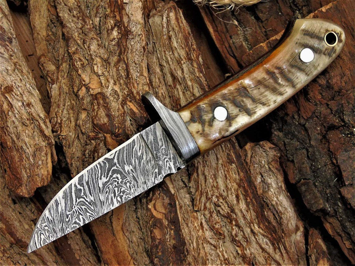 8-Inch Damascus Steel Blade Skinning Knife with Leather Sheath