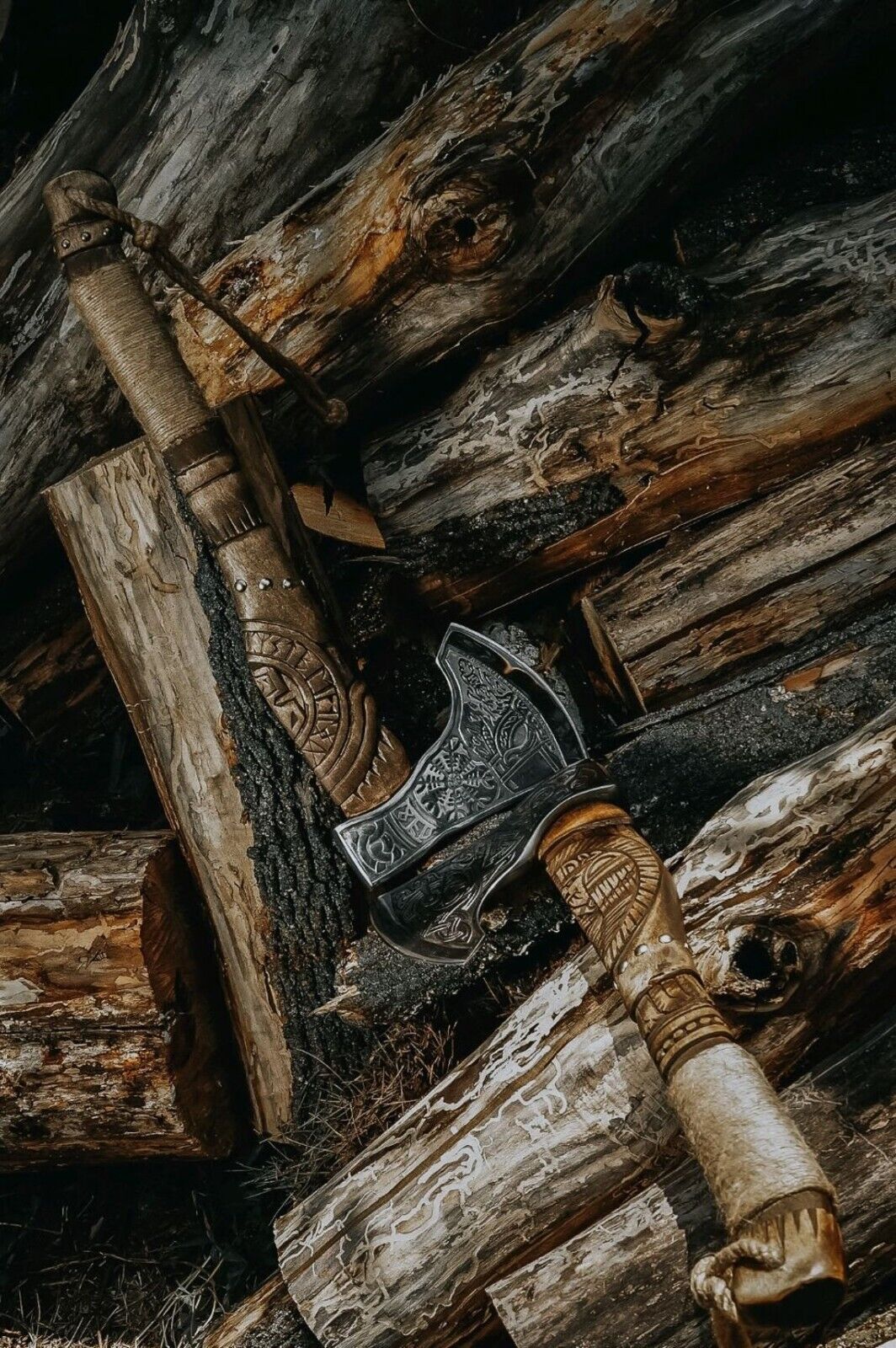 Full-working custom handmade battle axe, perfect for everyday use and display