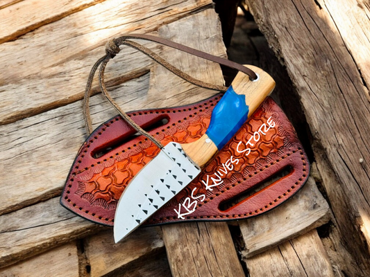 Classic Cowboy Knife with Leather Sheath