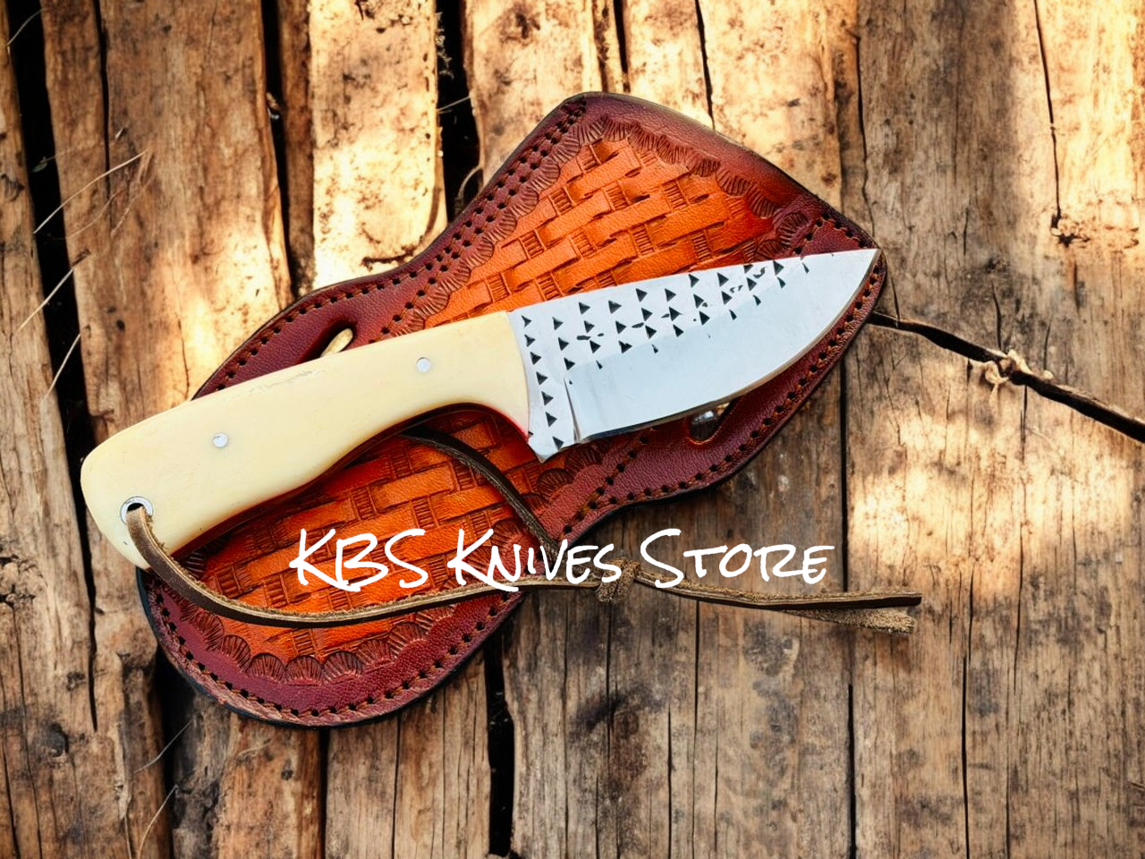Best Skinning Knife – Rasp Steel with Natural Bone Handle