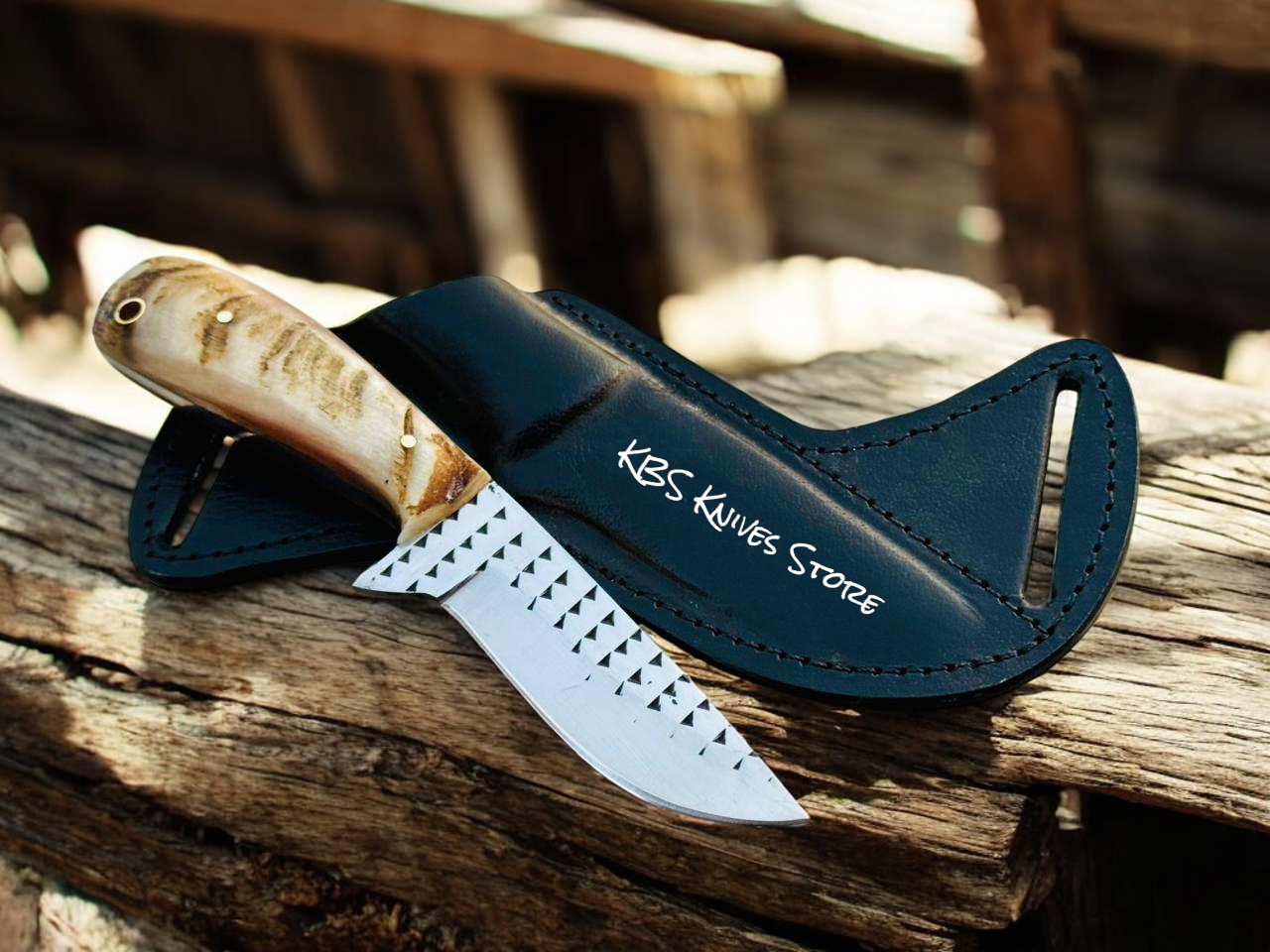 Cowboy-Style Hunting Knife with Sheath – 3.9" Rasp Steel Blade