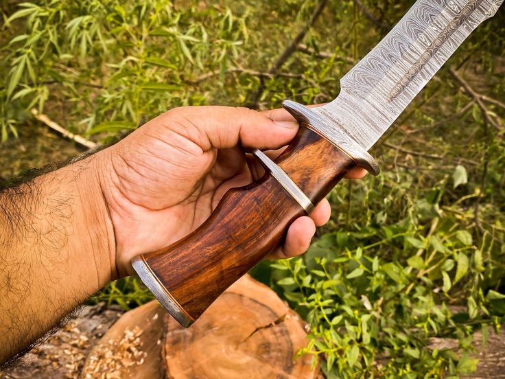 Premium Hunting Bowie Knife with Damascus Steel Blade, Rosewood Handle, and Blood Groove