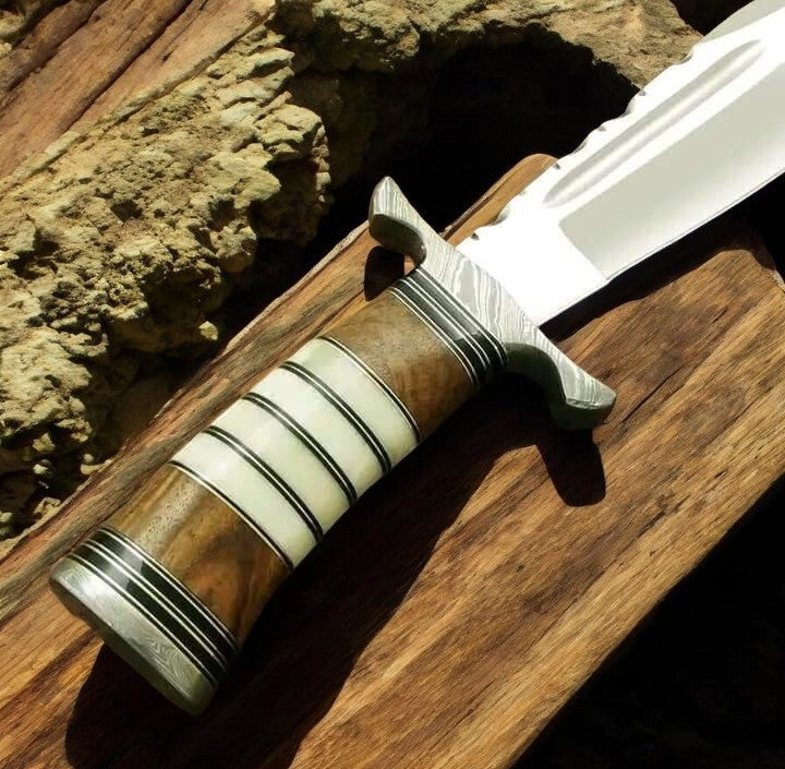 Old Timer Bowie Knife: A Custom-Made, Durable, and Elegant Blade 