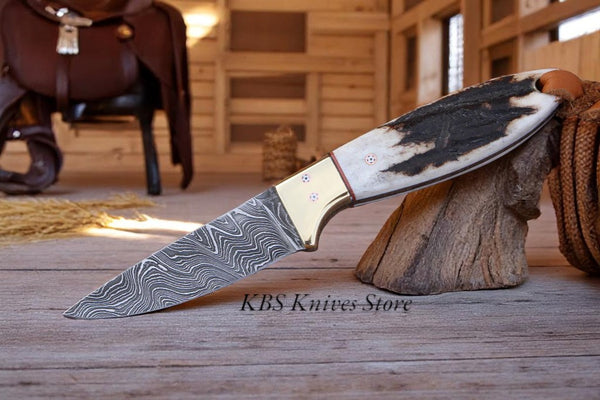 Buckaroo Western Cutlery Knife – Damascus Steel Blade and Antler Handle