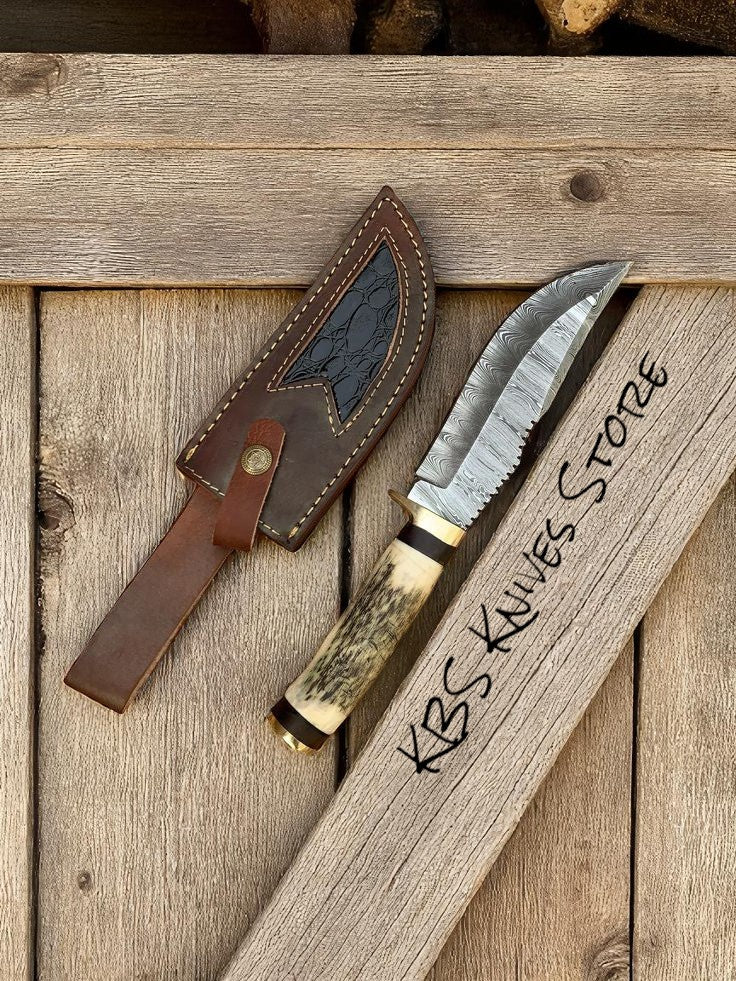 Damascus Hunting Knife – 10" Blade with Antler Horn Handle & Brass Guard

