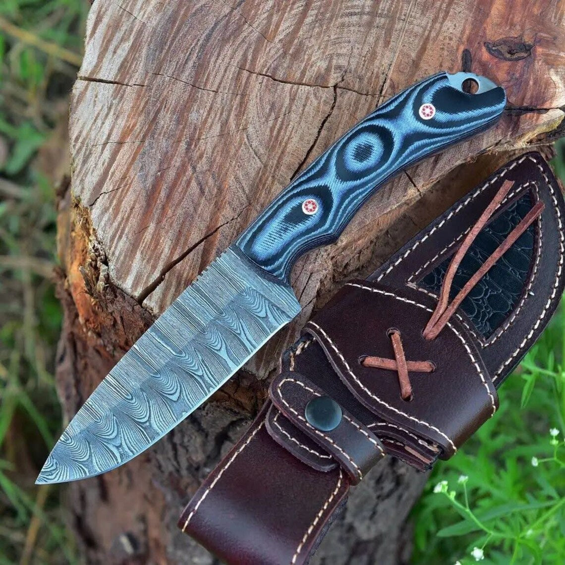 "Exquisite Damascus Hunting Knife with Canvas Micarta Handle Limited