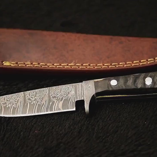 Custom Handmade Fire Pattern Damascus Steel Hunting Knife with Leather Sheath