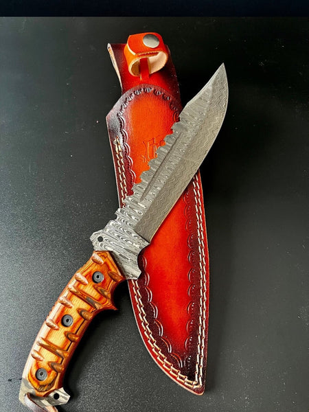 Damascus Steel Fighter Bowie Knife with Exotic Wood Handle and Leather Sheath