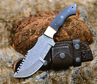  Damascus Steel Handmade Tom Brown Best Tracker Knife with Color Bone and Brass Bolster Handle