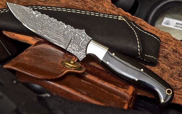 Damascus steel Hunting/skinning knife