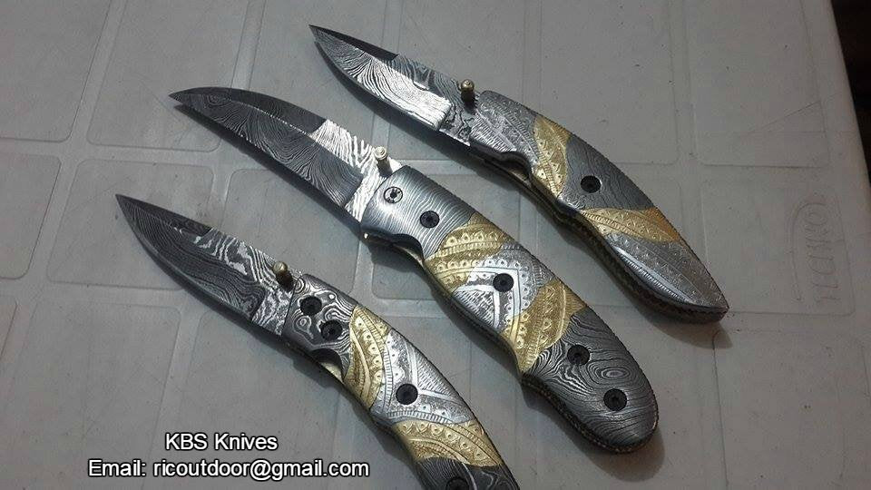 Everyday Carry Set of 3 Hand Engraved Damascus Steel Folding Pocket Knives – The TriGuard Collection