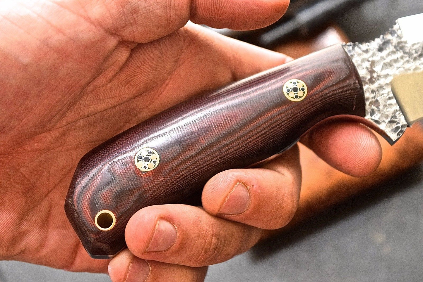 [DAMASCUS_KNIVES], [HUNTING_KNIVES], [KNIFE], [HANDMADE_KNIVES], [SKINNING_KNIVES], [DAGGER_KNIVES], [TRACKER_KNIVES], [KITCHEN_KNIVES], [FOLDING_KNIVES] - KBS Knives Store