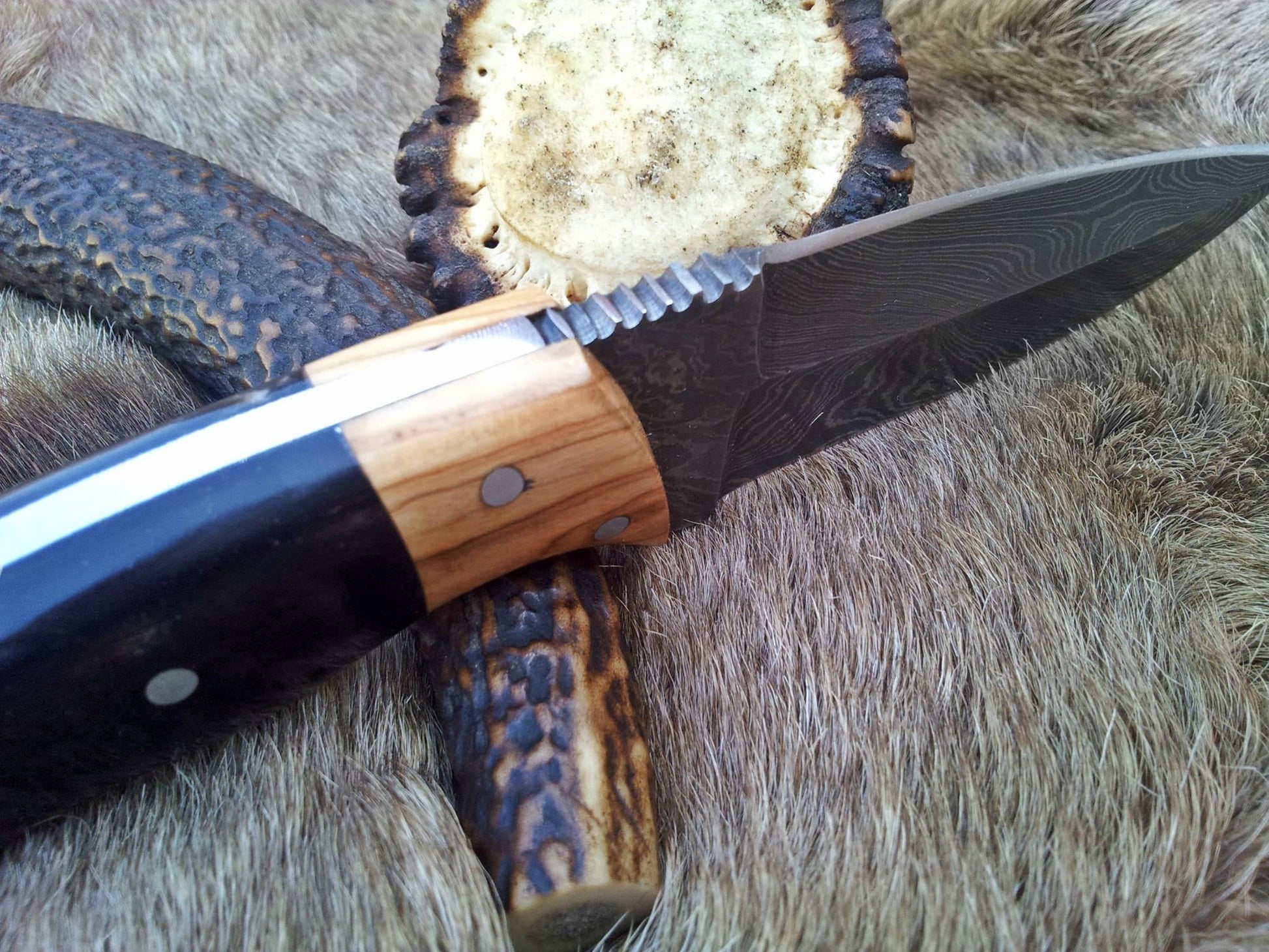 [DAMASCUS_KNIVES], [HUNTING_KNIVES], [KNIFE], [HANDMADE_KNIVES], [SKINNING_KNIVES], [DAGGER_KNIVES], [TRACKER_KNIVES], [KITCHEN_KNIVES], [FOLDING_KNIVES] - KBS Knives Store