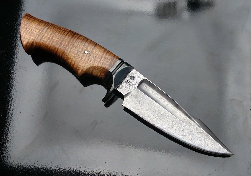Handcrafted Damascus Steel Hunting Knife with Rosewood Handle

