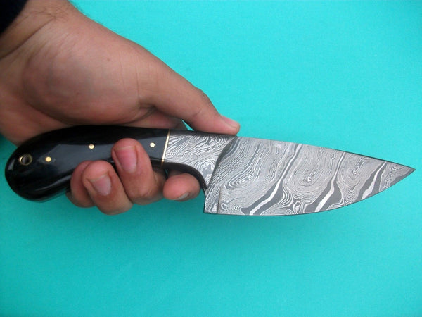 damascus steel skinning knife
