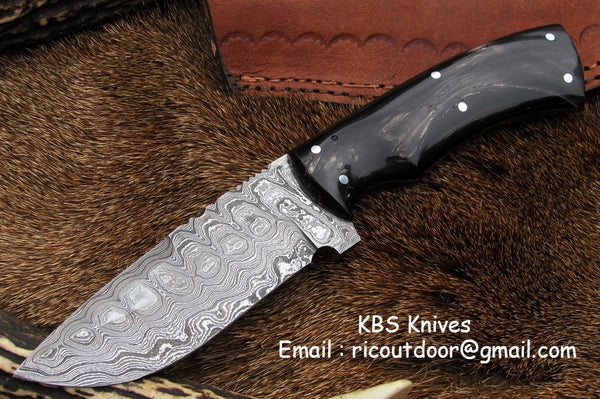 Handmade Damascus Skinning Knife with Buffalo Horn handle