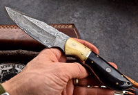 Damascus steel skinning knife