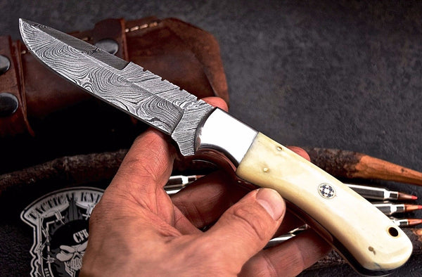 Damascus steel Hunting/skinn knife