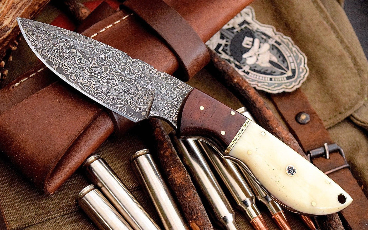 Close-up of the 4.25-inch Damascus blade on the deer skinning knife.