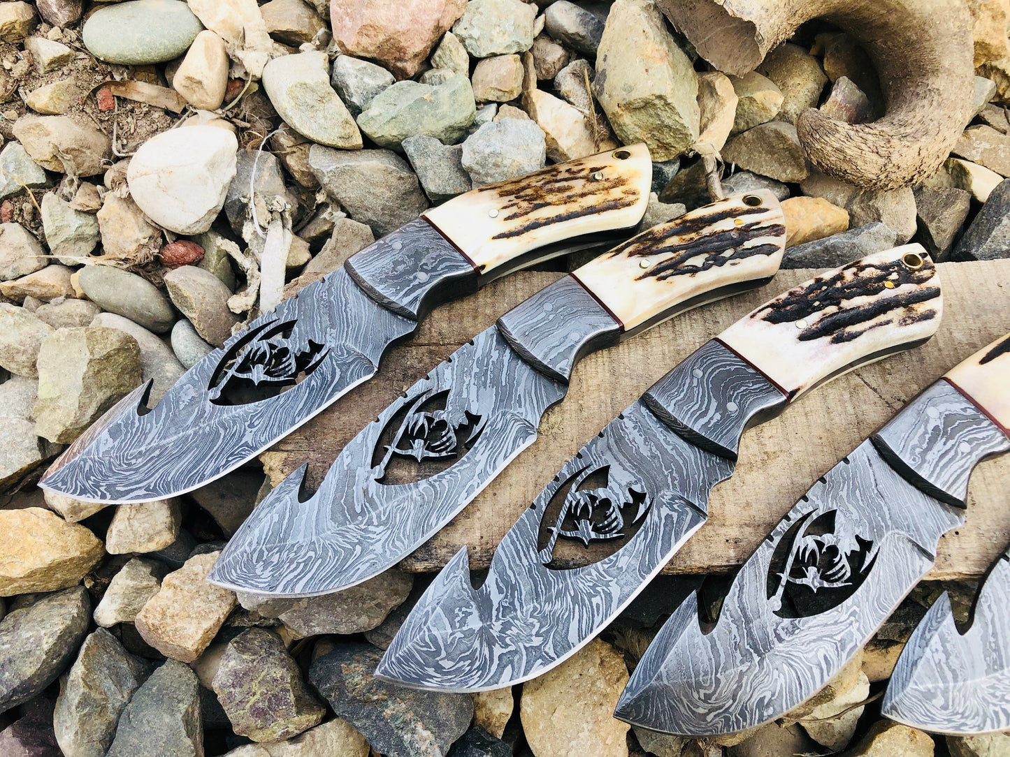 [DAMASCUS_KNIVES], [HUNTING_KNIVES], [KNIFE], [HANDMADE_KNIVES], [SKINNING_KNIVES], [DAGGER_KNIVES], [TRACKER_KNIVES], [KITCHEN_KNIVES], [FOLDING_KNIVES] - KBS Knives Store