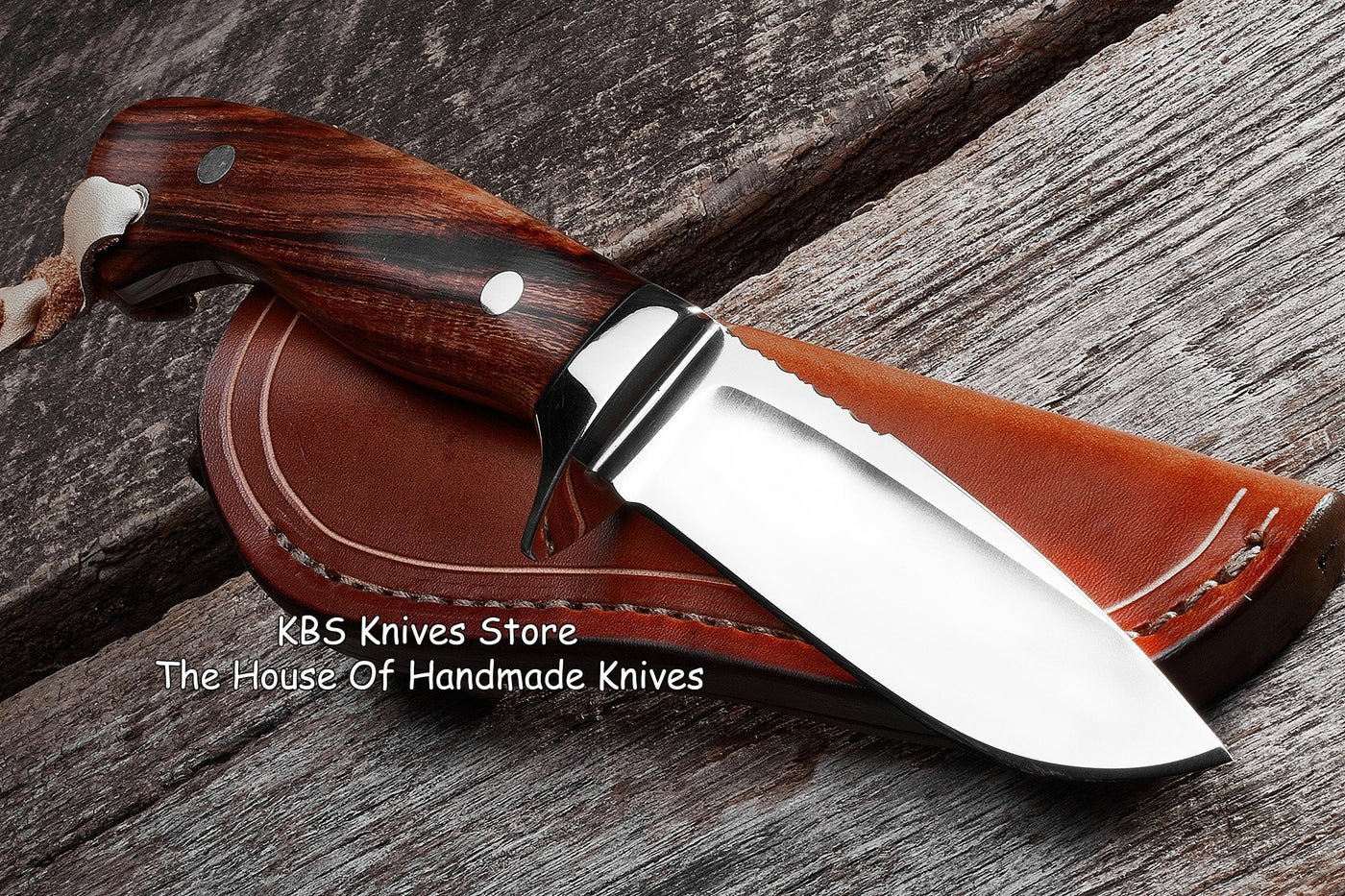Custom Handmade Best Deer Skinning Hunting Knife – High Carbon Steel Blade

