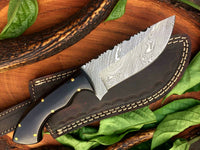 Full Tang Custom Handmade Damascus Steel Hunting Skinning Knife