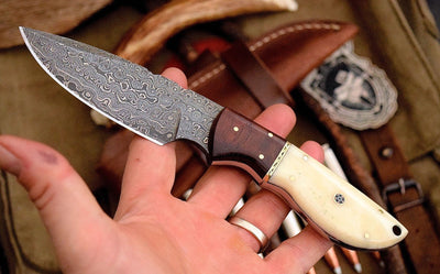 Custom Handmade Damascus Deer Skinning Knife – Precision in Every Cut