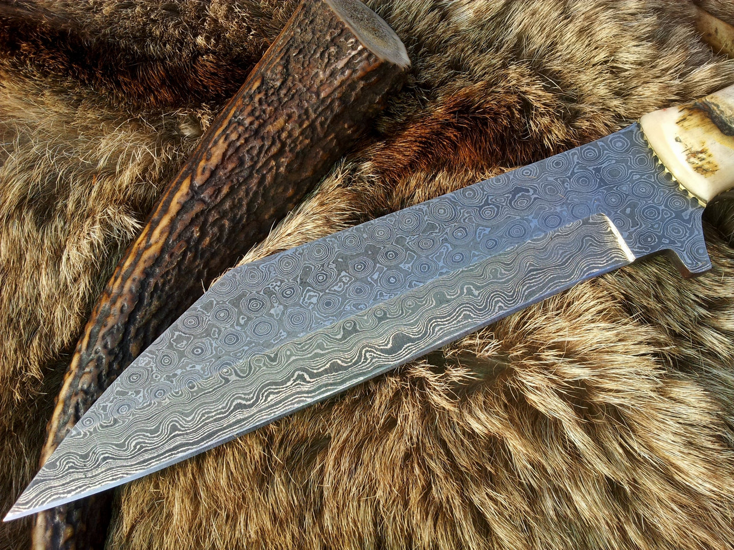 [DAMASCUS_KNIVES], [HUNTING_KNIVES], [KNIFE], [HANDMADE_KNIVES], [SKINNING_KNIVES], [DAGGER_KNIVES], [TRACKER_KNIVES], [KITCHEN_KNIVES], [FOLDING_KNIVES] - KBS Knives Store