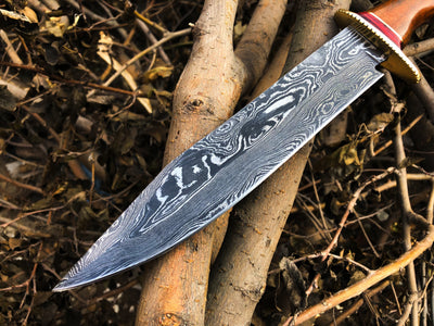 Close-up of the Damascus Blade Pattern on a Real Bowie Knife by KBS Knives