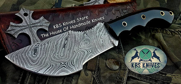 Knife in Hunted – 10" Damascus Steel with Buffalo Horn Handle

