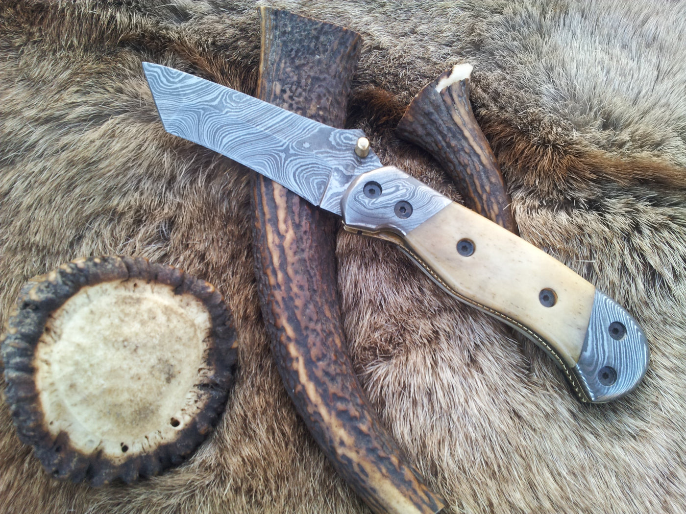Everyday Carry Damascus Steel Tanto Blade Folding Pocket Knife with Bone Handle – The Titan Edge
