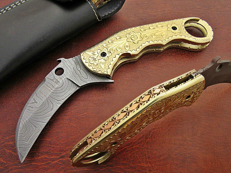 Everyday Carry Tiger Claw’s Hand Engraved Damascus Steel Folding Pocket Knife
